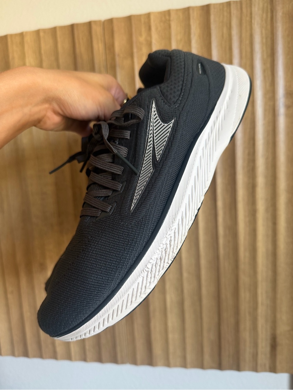ALTRA Escanlante 3 Running Shoe Sneakers - Picture 8 of 9